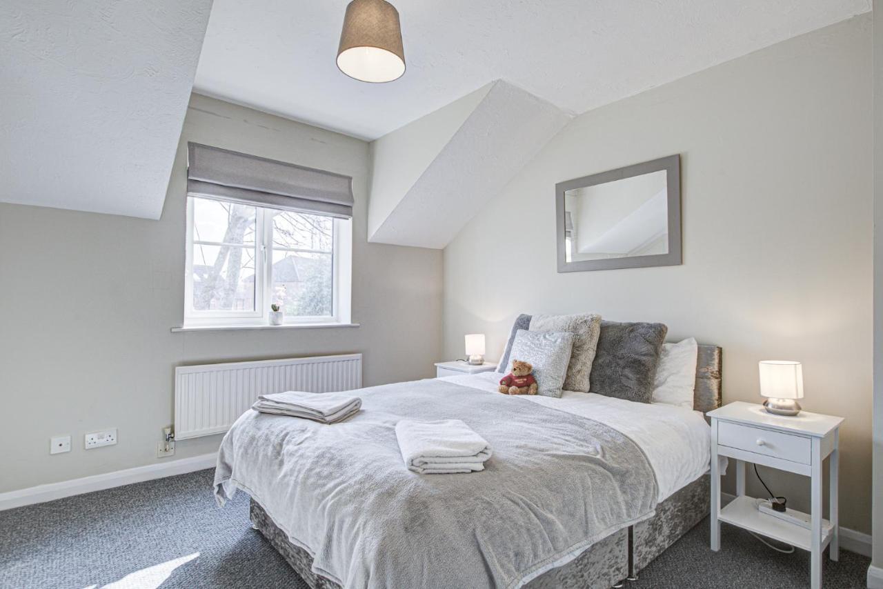 Windsor Burnham Ascot Haven Sleeps 4 Vila Slough Exterior foto