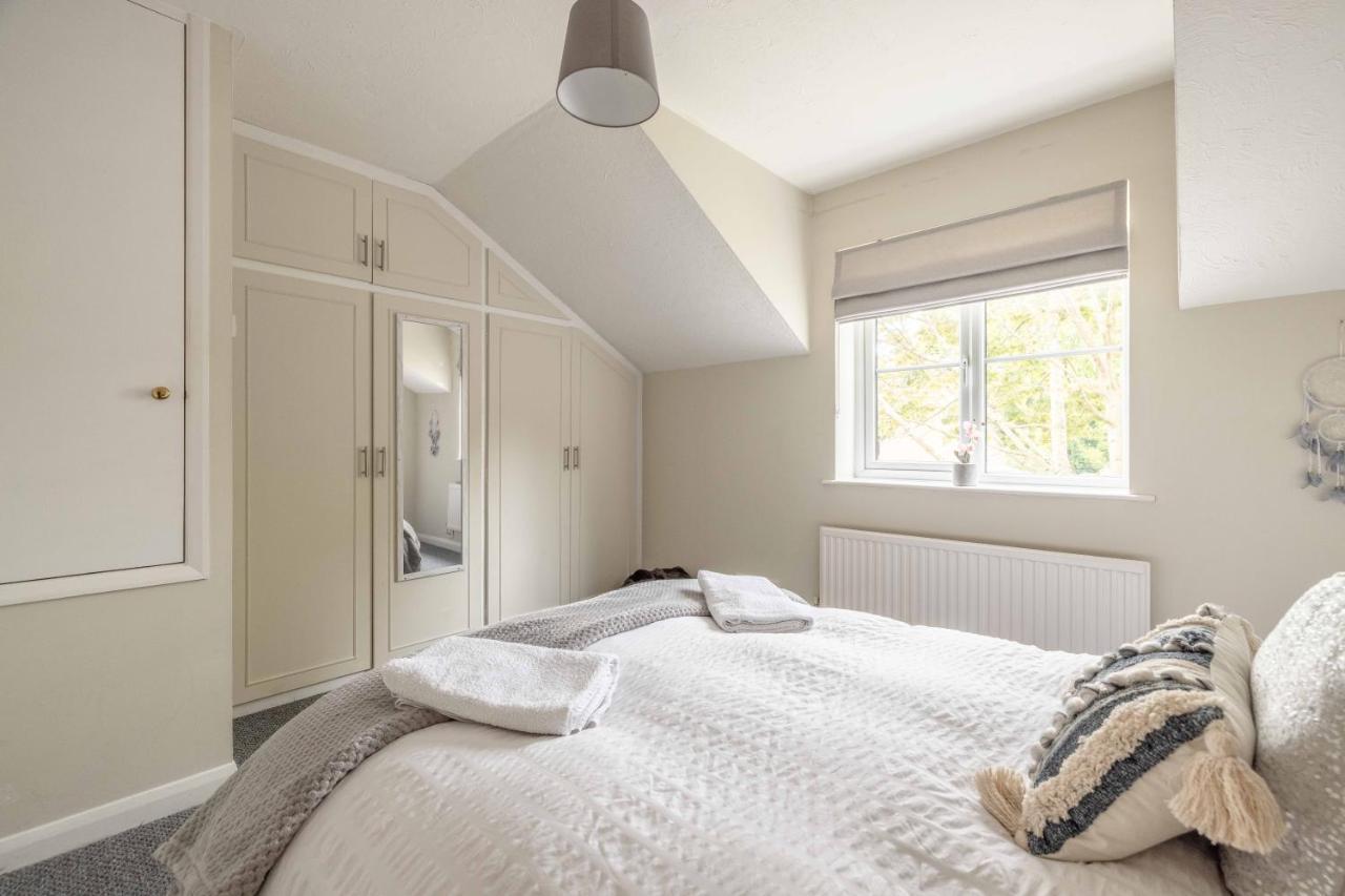 Windsor Burnham Ascot Haven Sleeps 4 Vila Slough Exterior foto