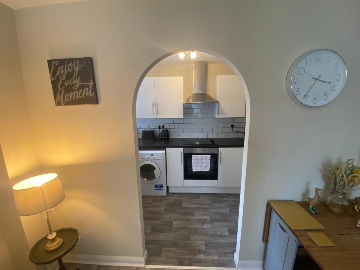 Windsor Burnham Ascot Haven Sleeps 4 Vila Slough Exterior foto